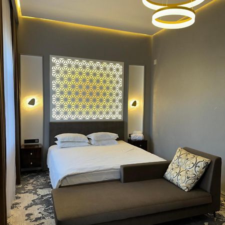 Jasmine Hotel Taraz Bagian luar foto